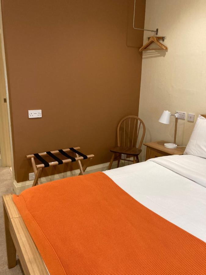 Newell Bistro And Rooms Шернборн Экстерьер фото